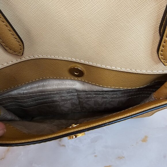 Michael Kors Snap Pocket Tote - Picture 9 of 13